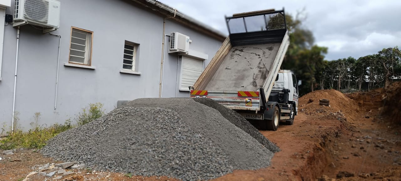 Livraison blocs parpaings et fer à béton — Ouest Réunion 974