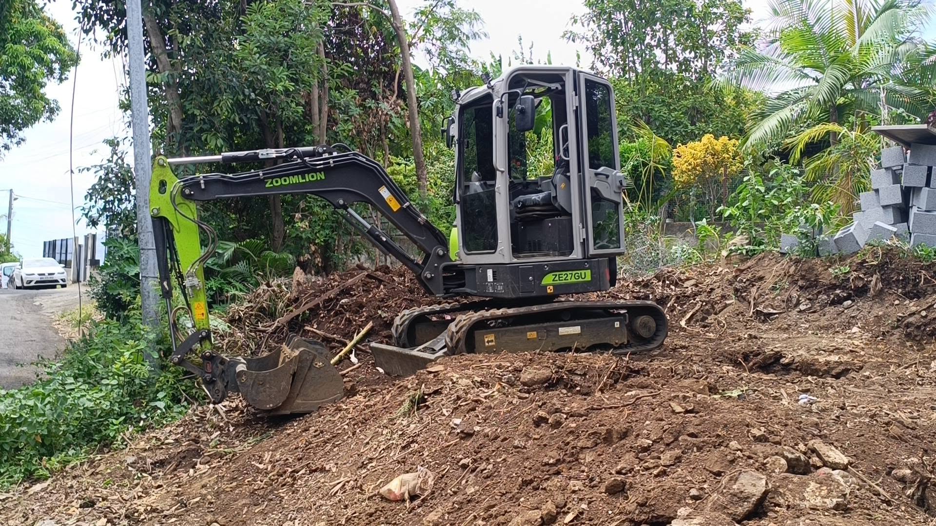 Chantier de terrassement — La Réunion 974 — Ouest Réunion 974